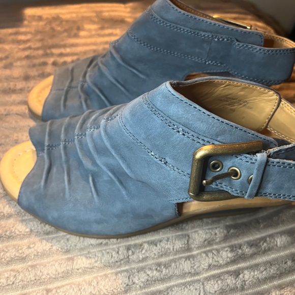 New Earth Leather Coriander Moroccan Blue  Suede Wedge Ankle Strap Sandal Size 9 - Picture 2 of 8